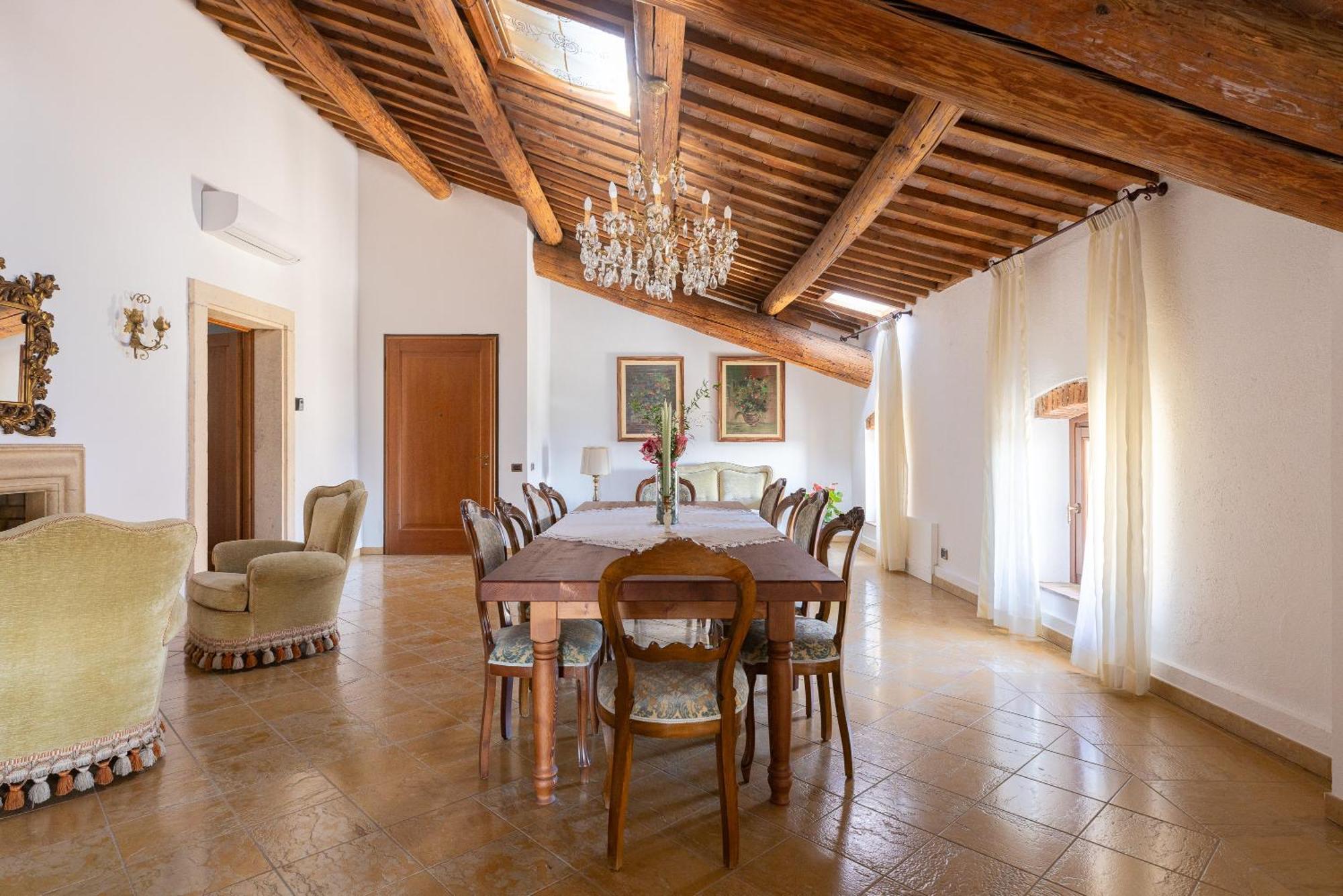 Verdeolivo 1876 - Apartments & Pool Mezzane di Sotto Εξωτερικό φωτογραφία