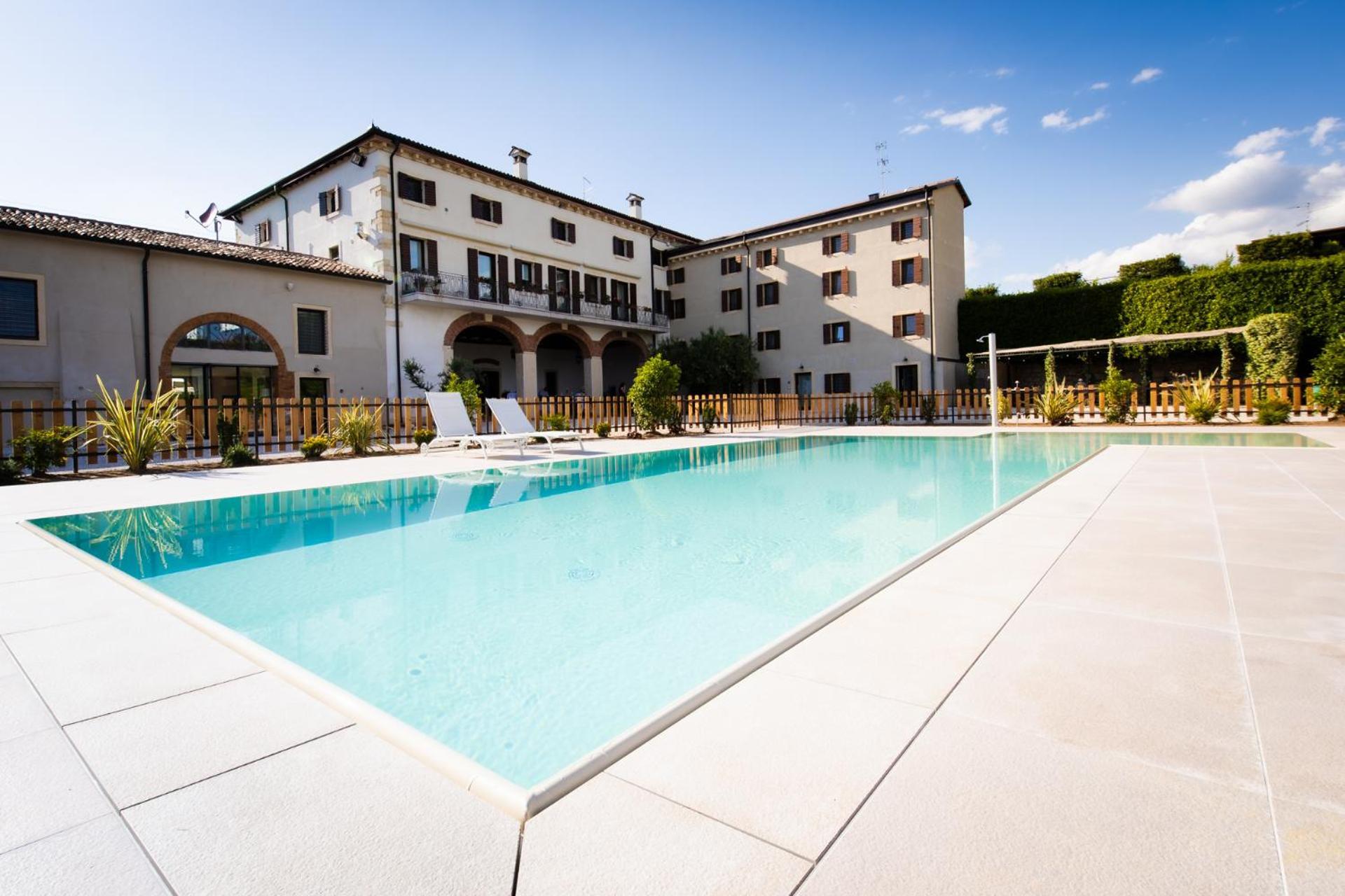 Verdeolivo 1876 - Apartments & Pool Mezzane di Sotto Εξωτερικό φωτογραφία