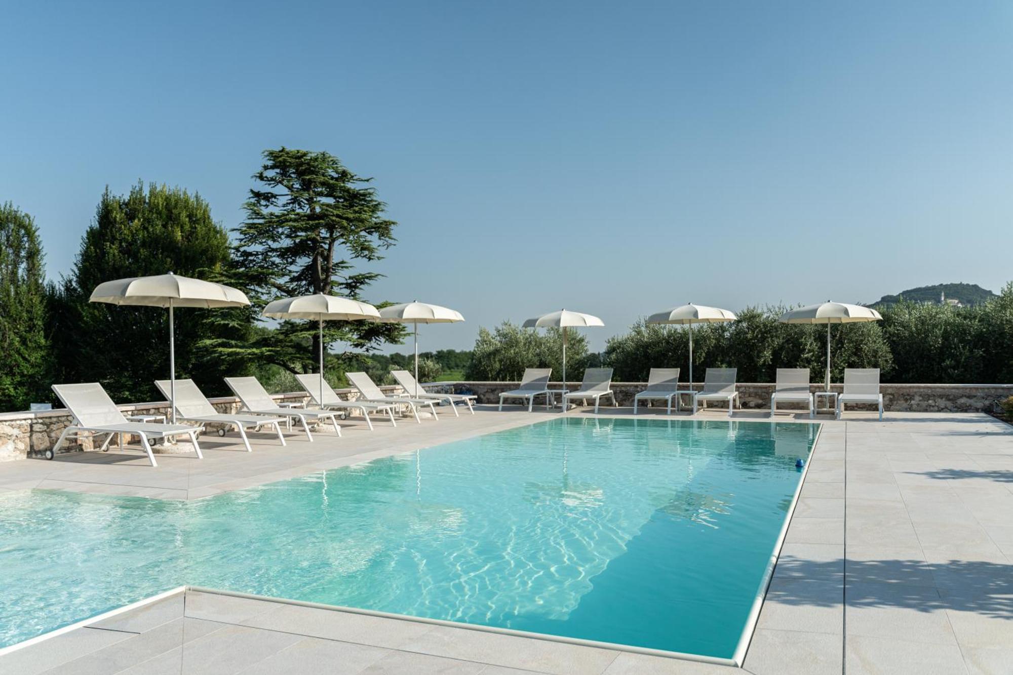 Verdeolivo 1876 - Apartments & Pool Mezzane di Sotto Εξωτερικό φωτογραφία