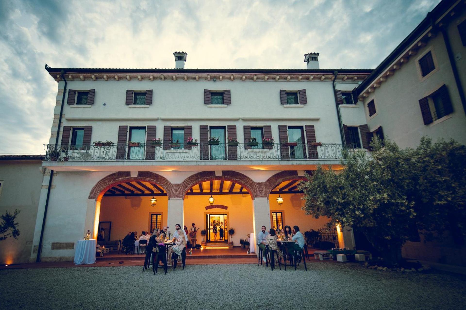 Verdeolivo 1876 - Apartments & Pool Mezzane di Sotto Εξωτερικό φωτογραφία
