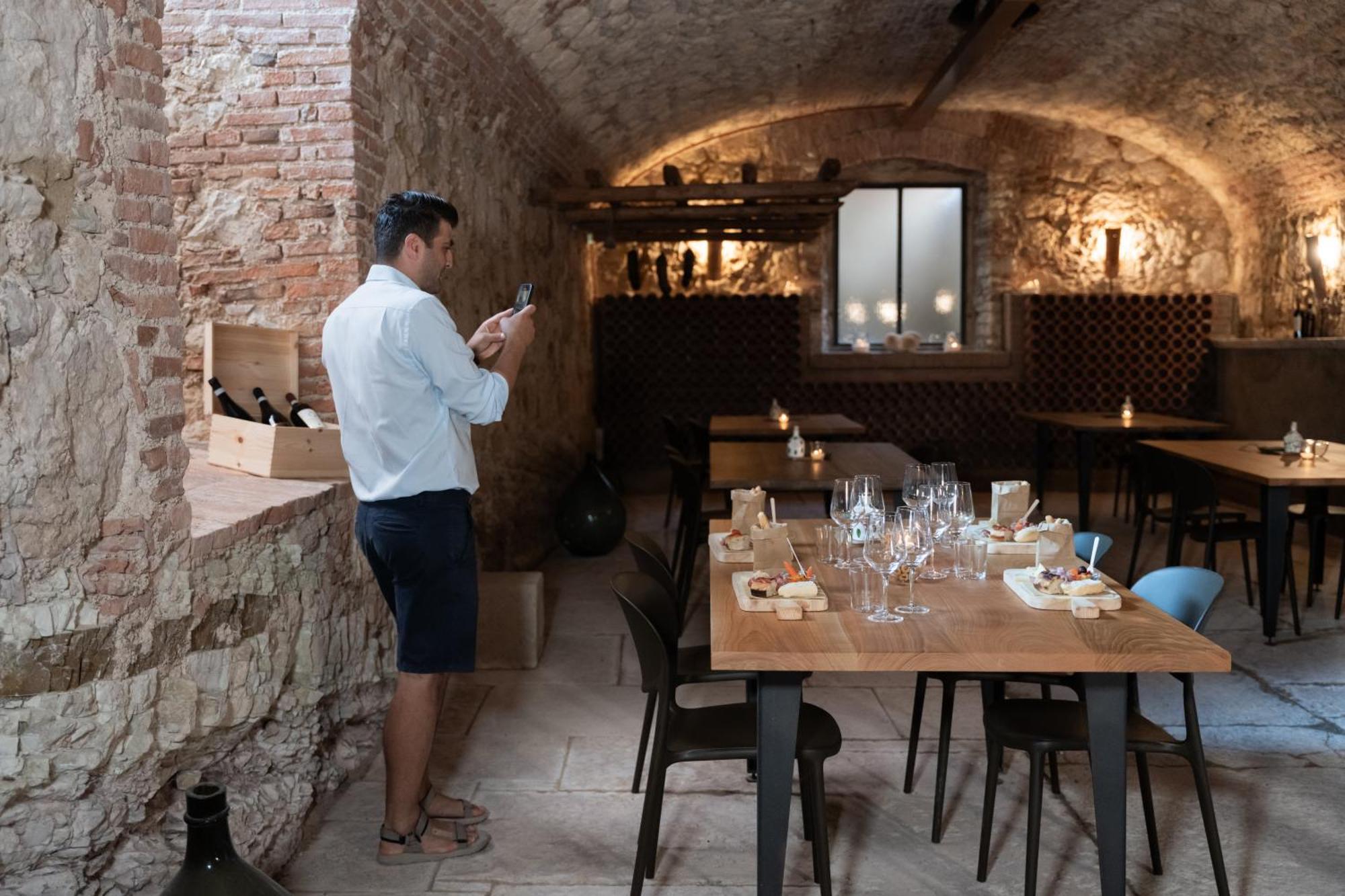 Verdeolivo 1876 - Apartments & Pool Mezzane di Sotto Εξωτερικό φωτογραφία
